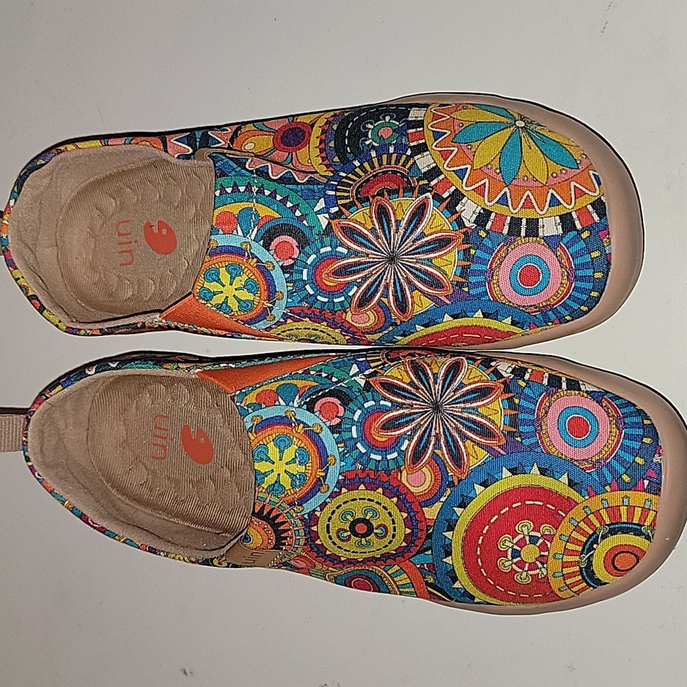 Uin Toledo slip-on shoes